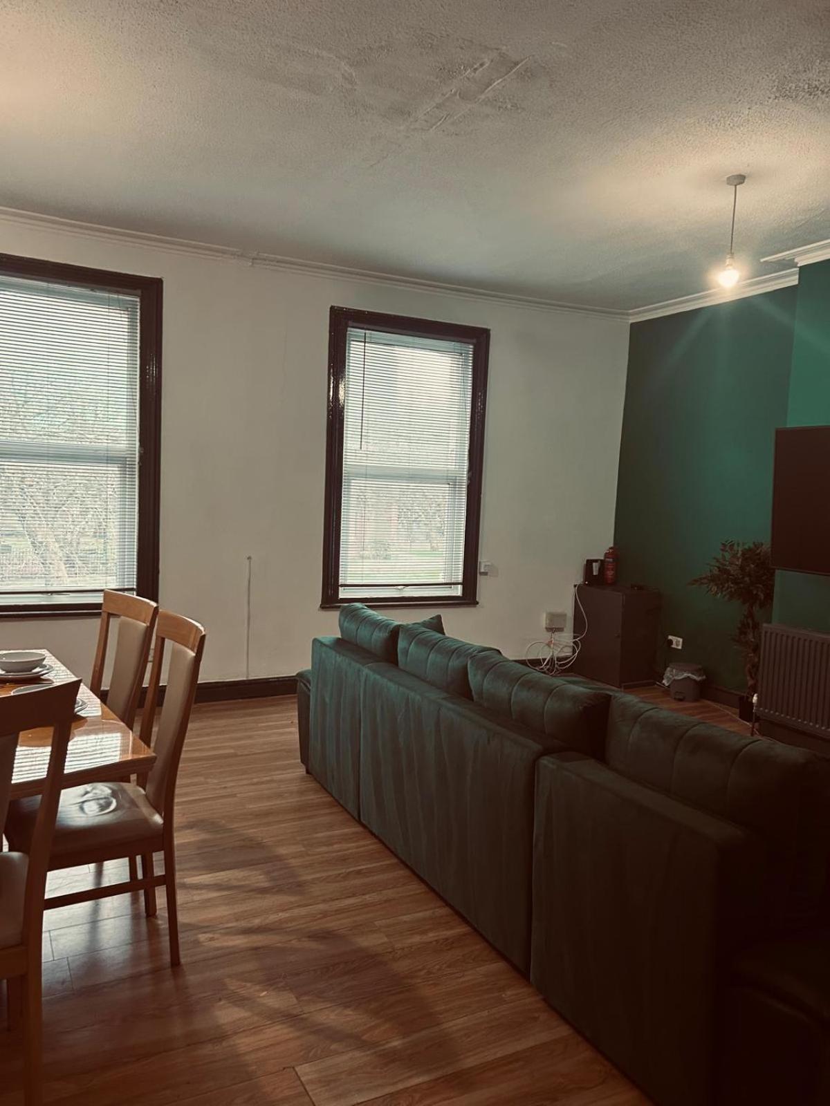 Cozy Large Sized 4 Bedroom Flat Liverpool Exterior foto